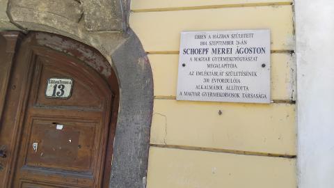 emléktábla