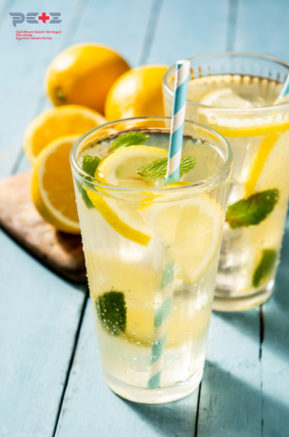 Friss limonádé egy kis citrommal