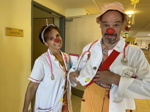 Dr. Bohóc Gizi és Dr. Bohóc Sziszi. Fotó: PK