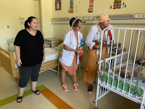 Dr. Bohóc Gizi és Dr. Bohóc Sziszi vizitel. Fotó: PK