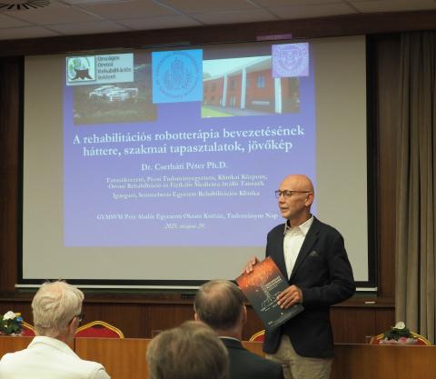 Dr. Luterán Ferenc, a Mozgásszervi Rehabilitációs Osztály, osztályvezető főorvosa